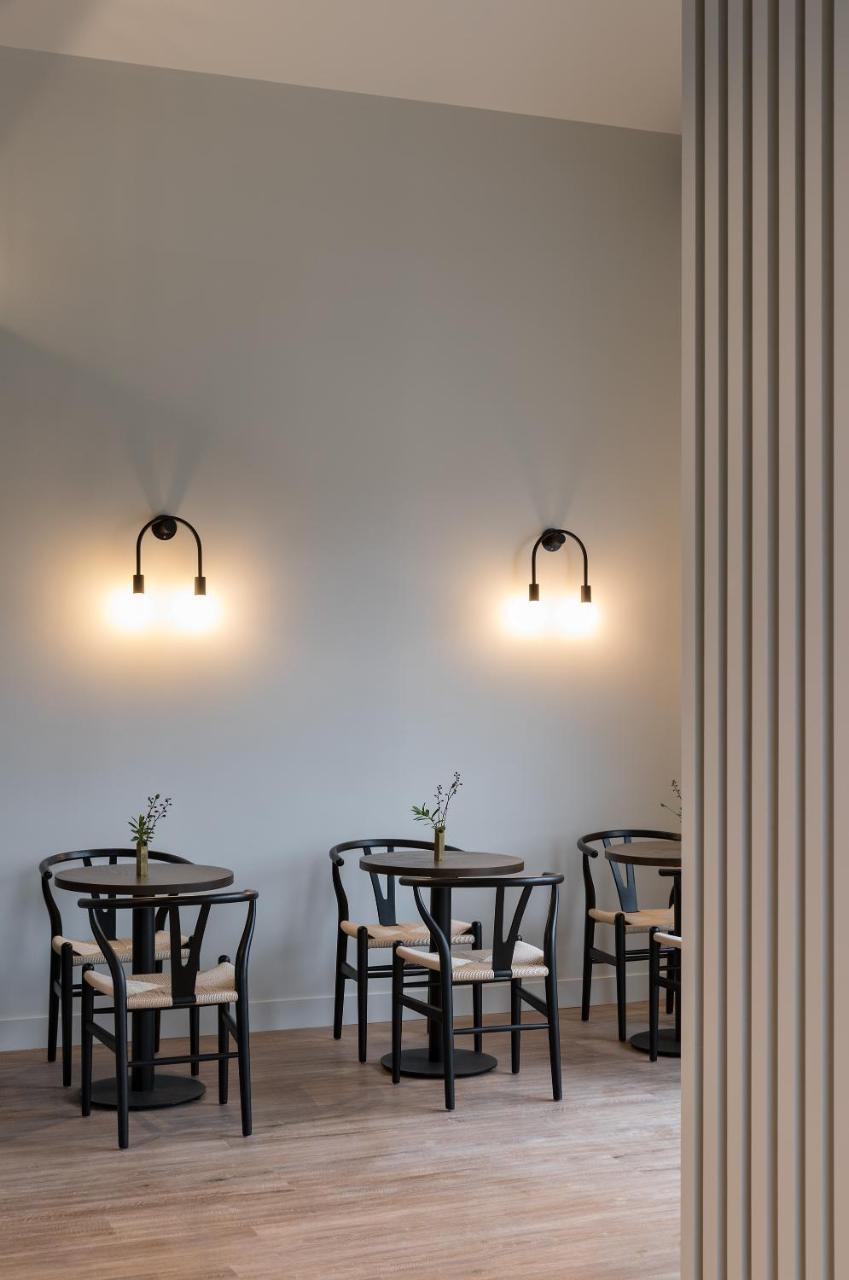 The Chamberson Hotel Dunedin Exterior foto Wall lights